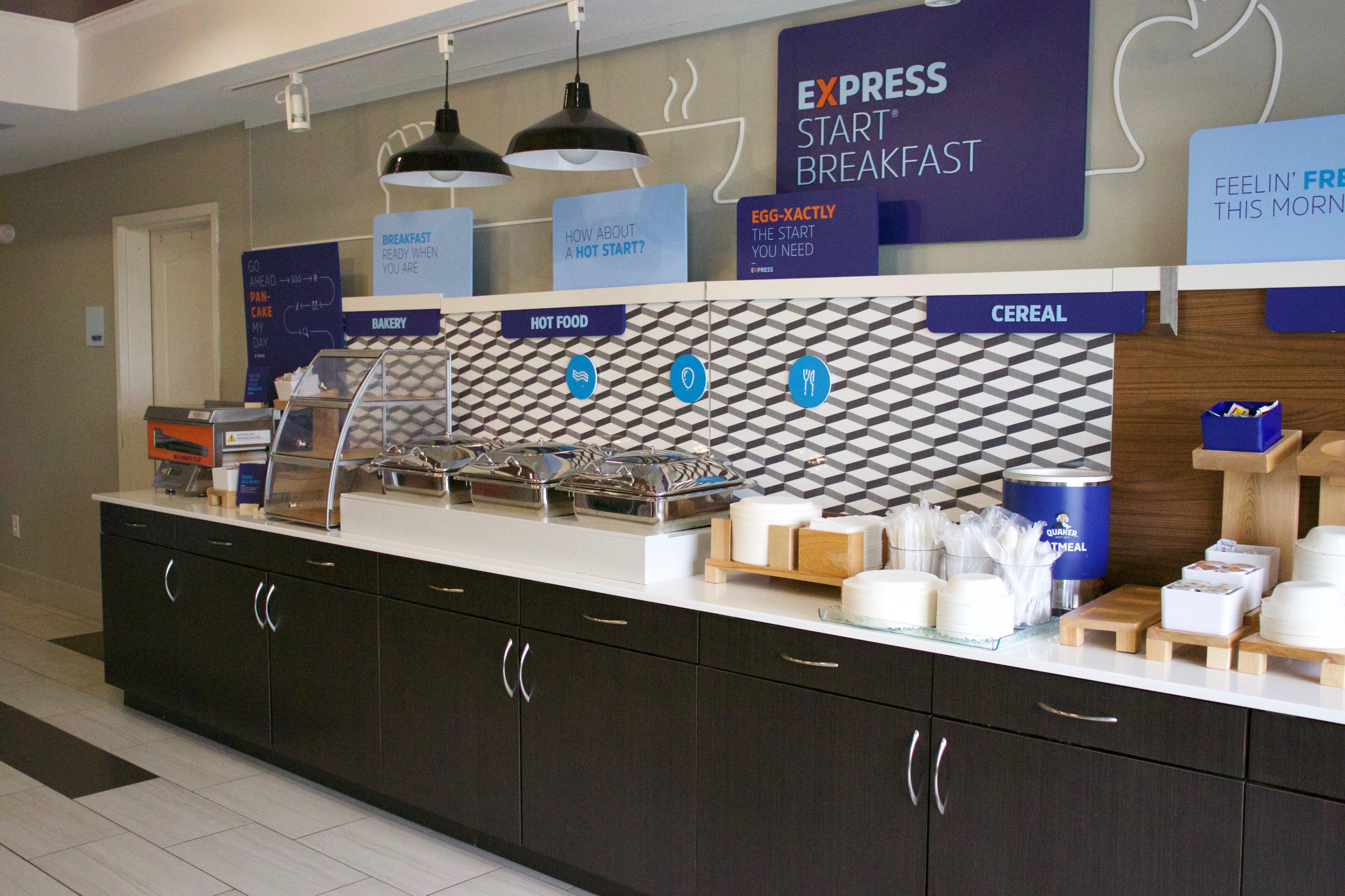 Holiday Inn Express Hotel & Suites Crawfordsville By Ihg Extérieur photo