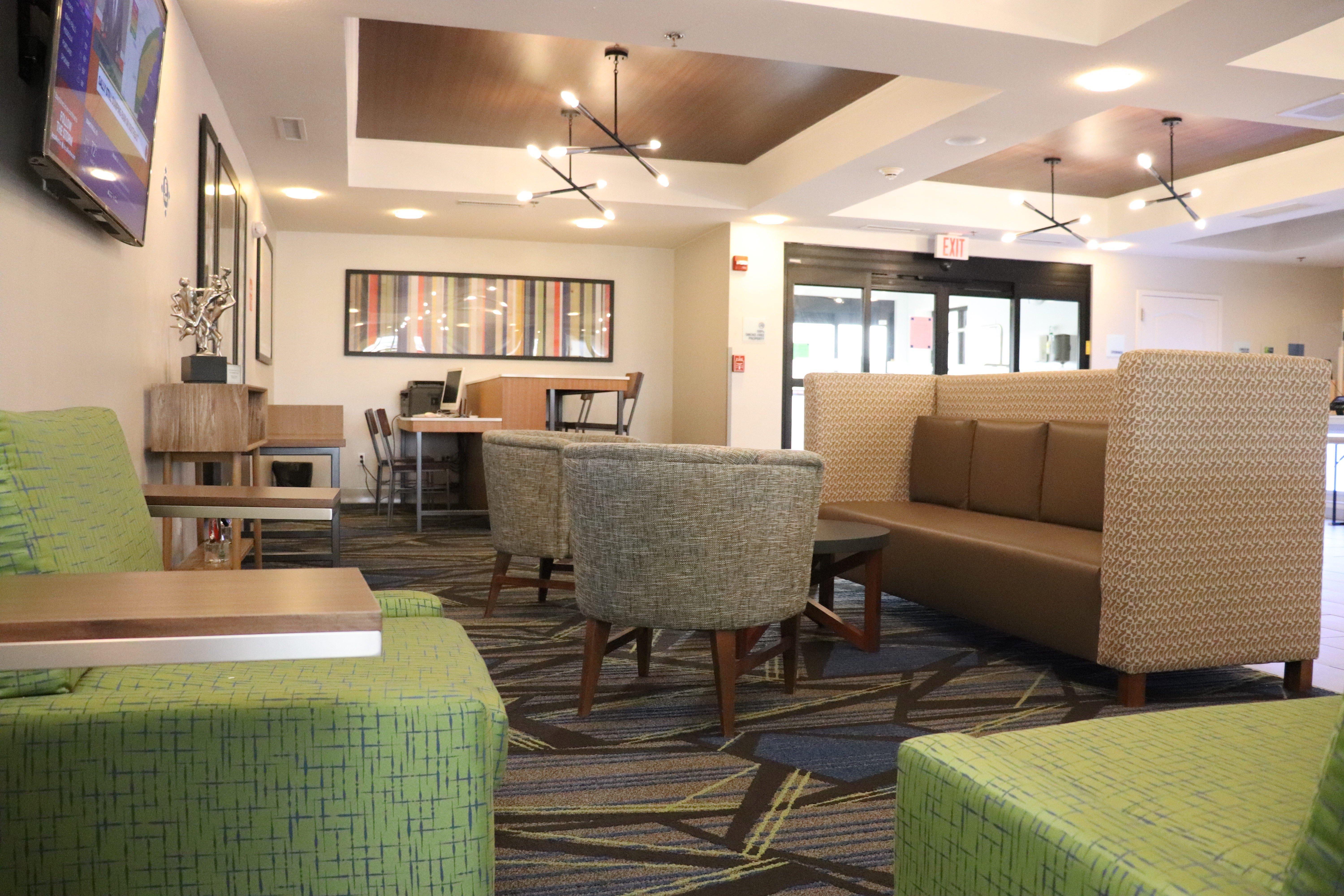 Holiday Inn Express Hotel & Suites Crawfordsville By Ihg Extérieur photo