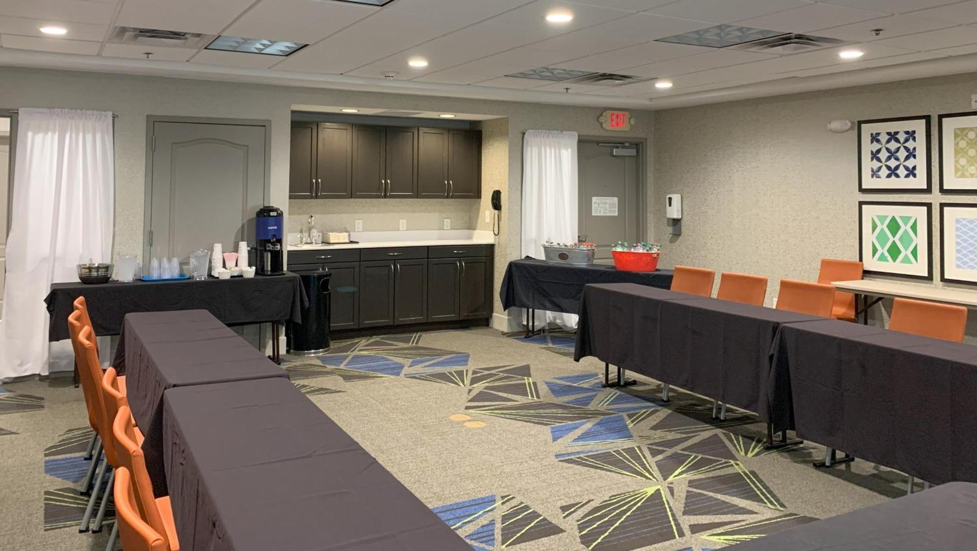 Holiday Inn Express Hotel & Suites Crawfordsville By Ihg Extérieur photo